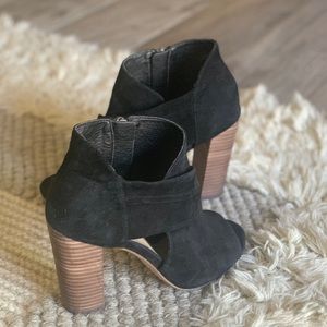 Splendid 7.5 Open Toe Black Booties